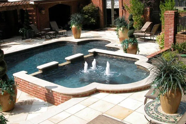 Top-rated outdoor landscaping in Collierville, TN by Rich-Way Landscape