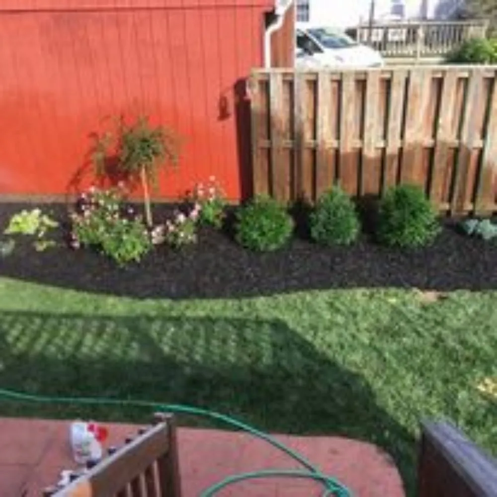Professional residential landscaping experts serving Elyria, OH - Richard & Son Landscaping