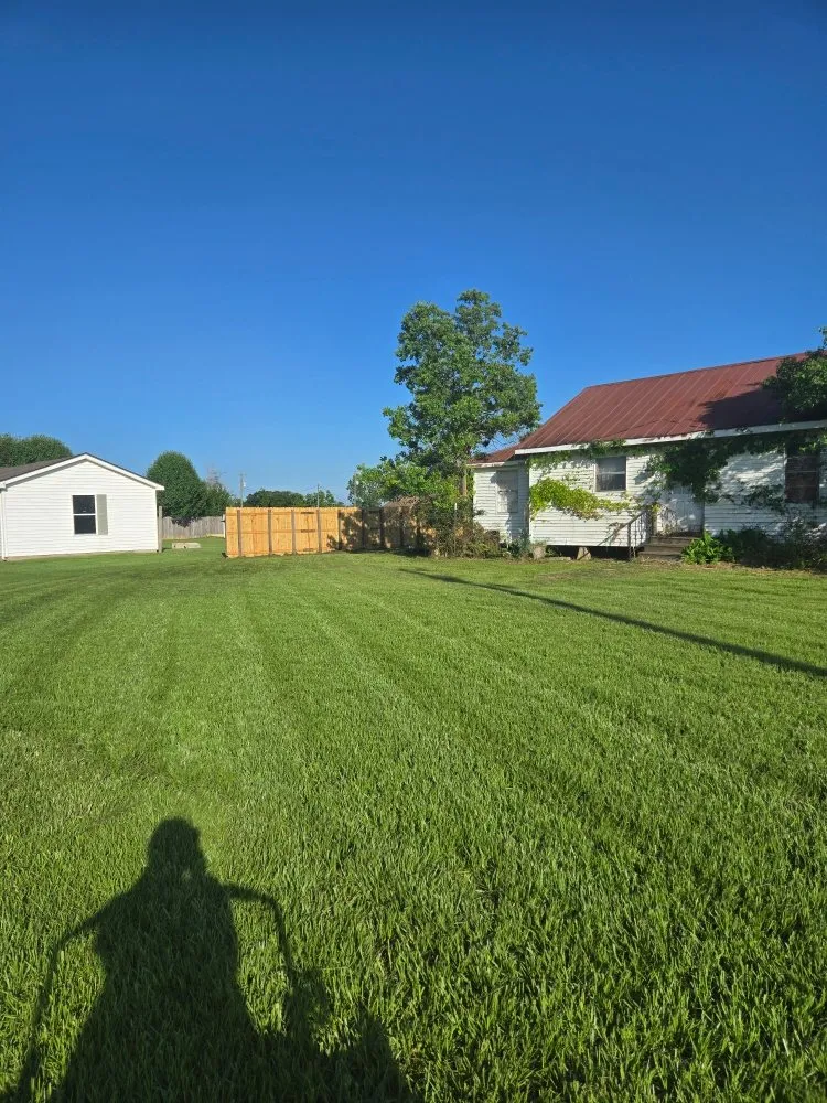 Top-rated landscape design for homes in Saint Martinville, LA by Richards Cleaning & Lawn Care