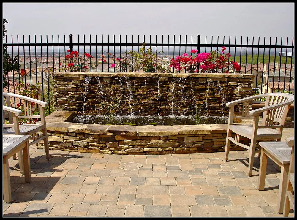 Expert lawn care service in Santa Ana, CA - Richards Custom Living