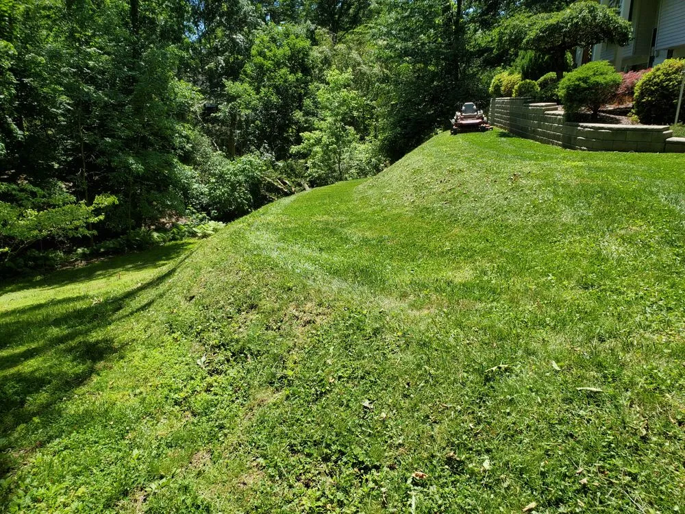 Top-rated landscaping services experts serving Norristown, PA - Richards Landscaping & Lawn Care