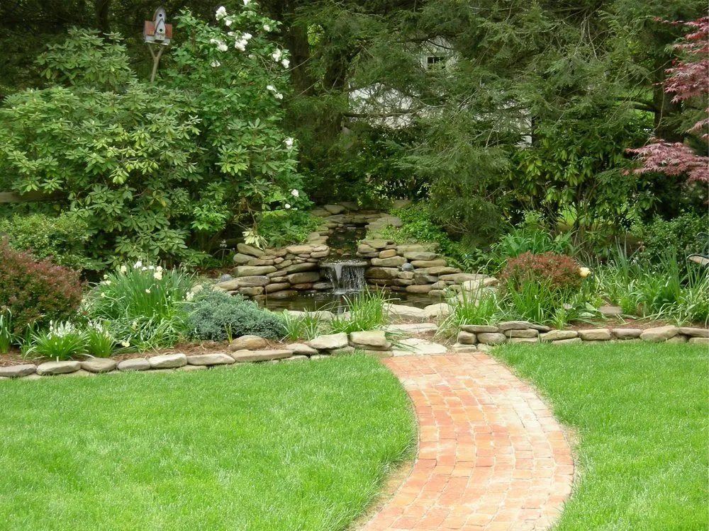 Expert residential landscaping experts serving Daleville, VA - Richards Landscaping