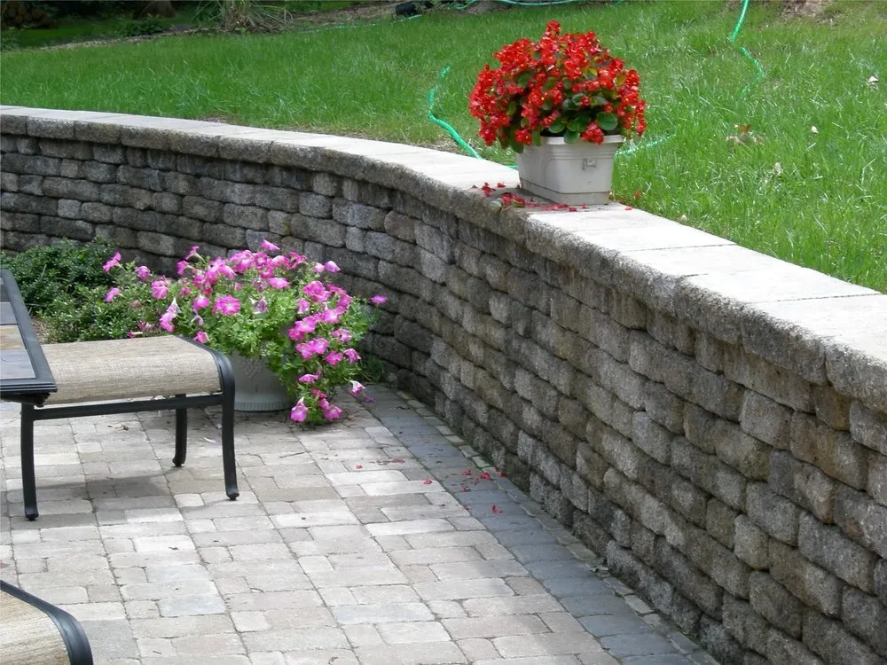 Professional garden landscaping in Daleville, VA by Richards Landscaping