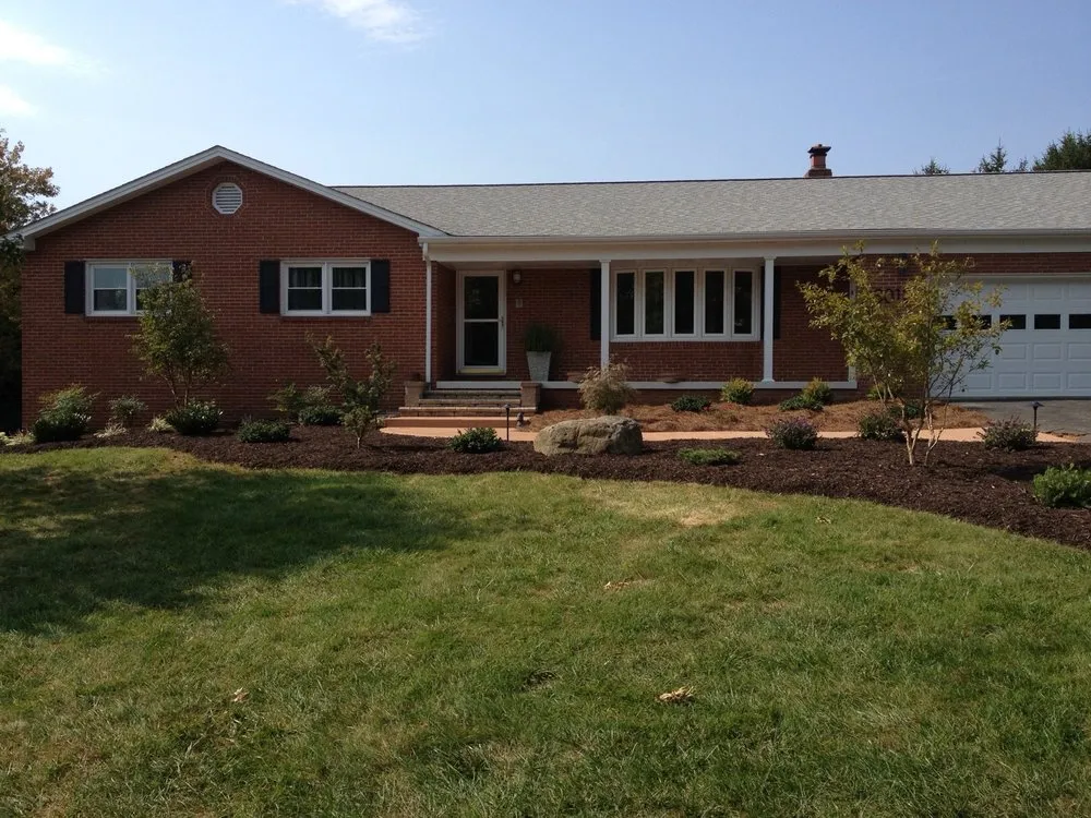 Reliable yard maintenance for residential properties across Daleville, VA - Richards Landscaping