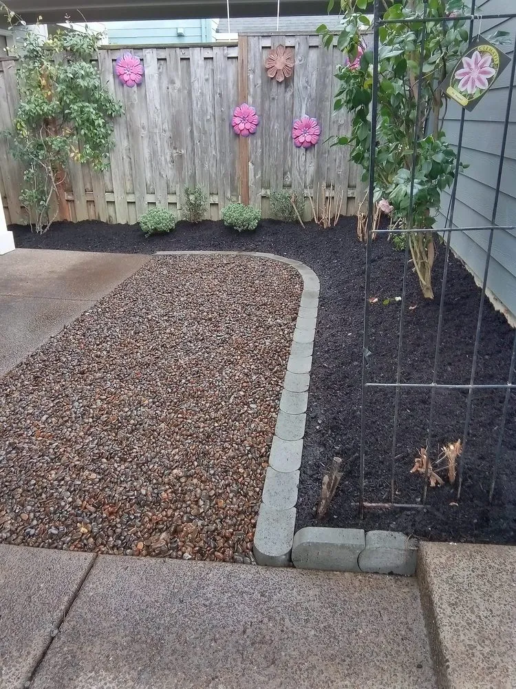 Reliable landscape installation in albany, OR by Richard's Landscaping Maintenance