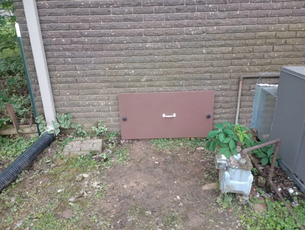 Local yard maintenance for year-round maintenance in Paris, TN by Richards Landscaping