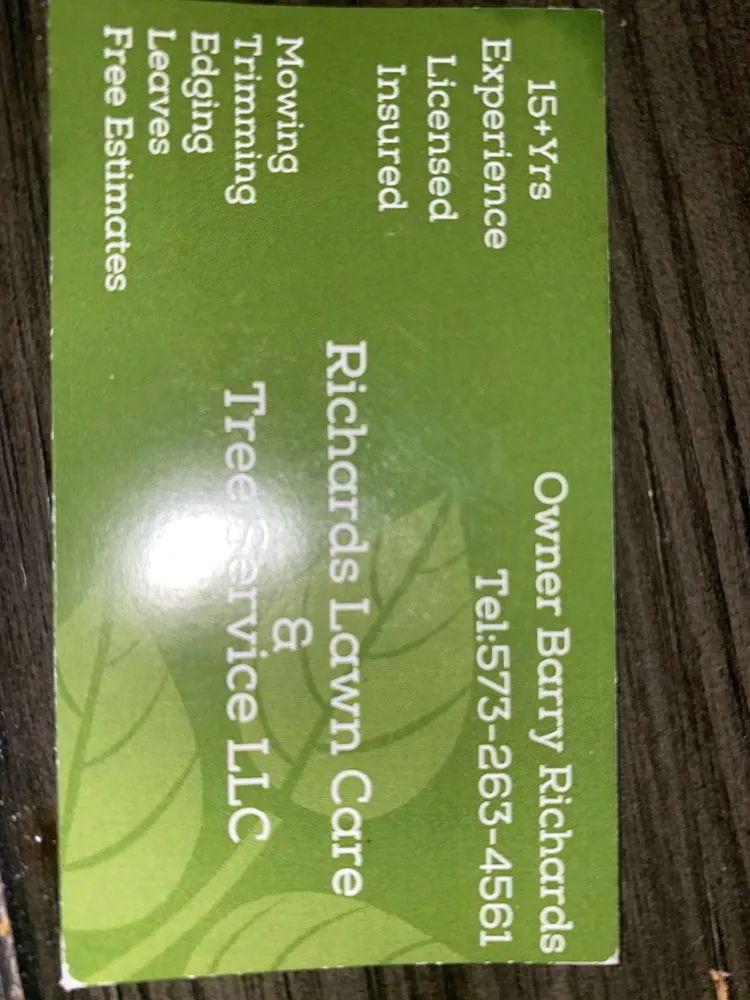 Expert yard maintenance for beautiful yards in Saint James, MO by Richards Lawn Care & Tree Service