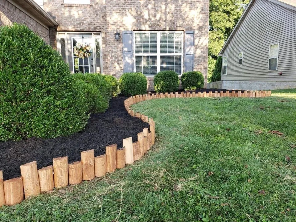 Professional residential landscaping in Louisville, KY by Richards Lawn Care