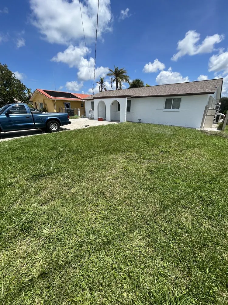 Top-rated lawn mowing service in New Prt Rchy, FL - Richards Lawn Care