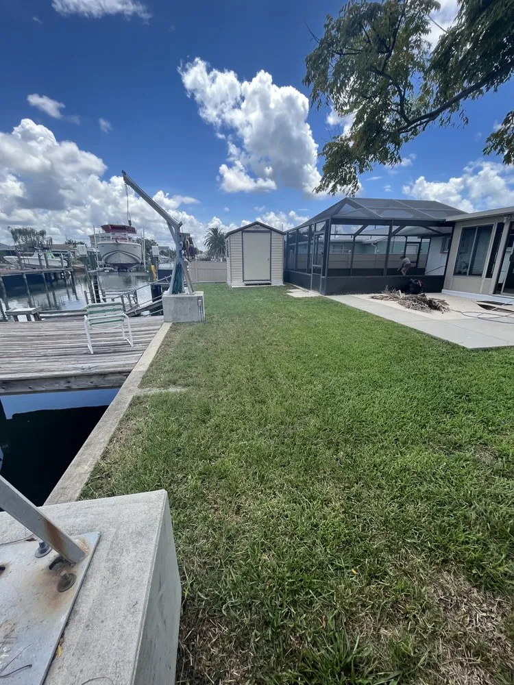 Affordable yard cleanup service experts serving New Prt Rchy, FL - Richards Lawn Care