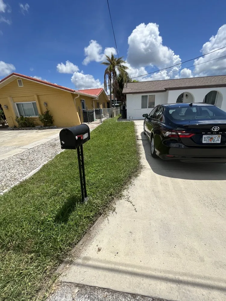 Local lawn care service for residential properties across New Prt Rchy, FL - Richards Lawn Care
