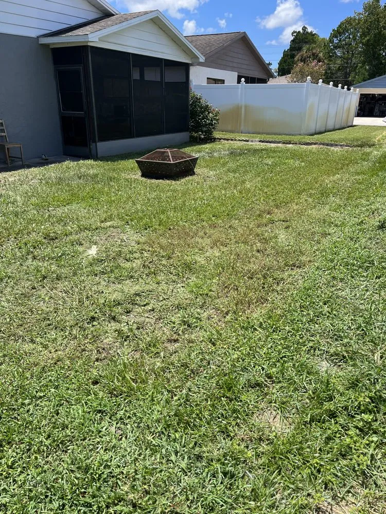 Local lawn mowing service in New Prt Rchy, FL by Richards Lawn Care
