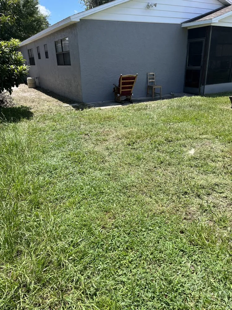 Trusted lawn care service for homes in New Prt Rchy, FL by Richards Lawn Care