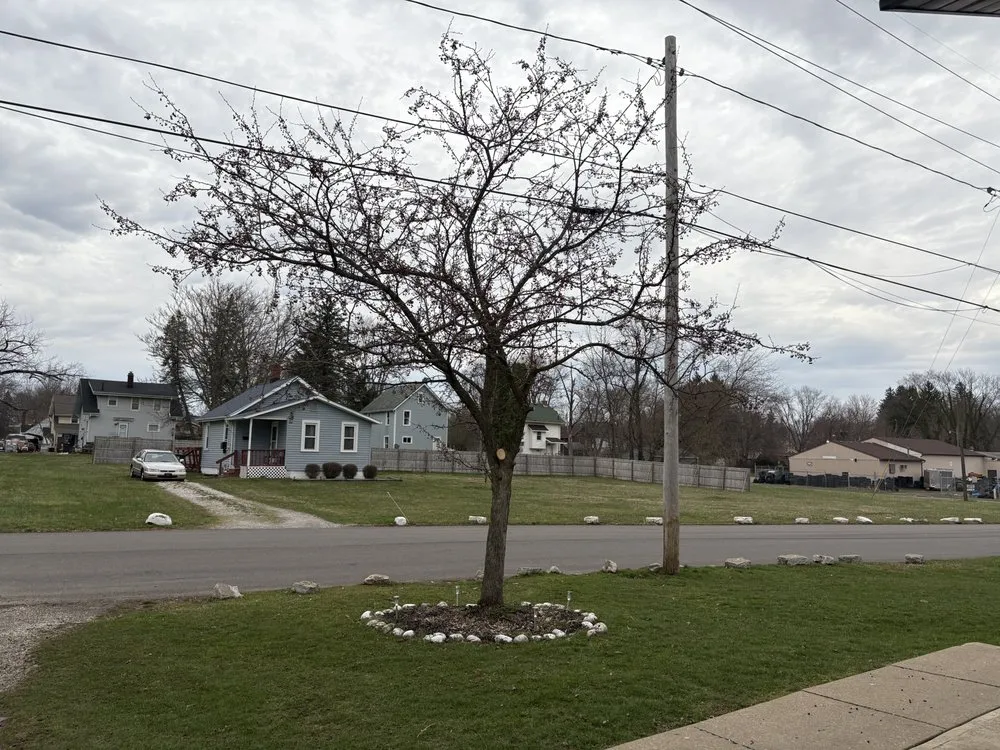 Trusted garden landscaping for beautiful yards in Canton, OH by Richards Reliable Sources