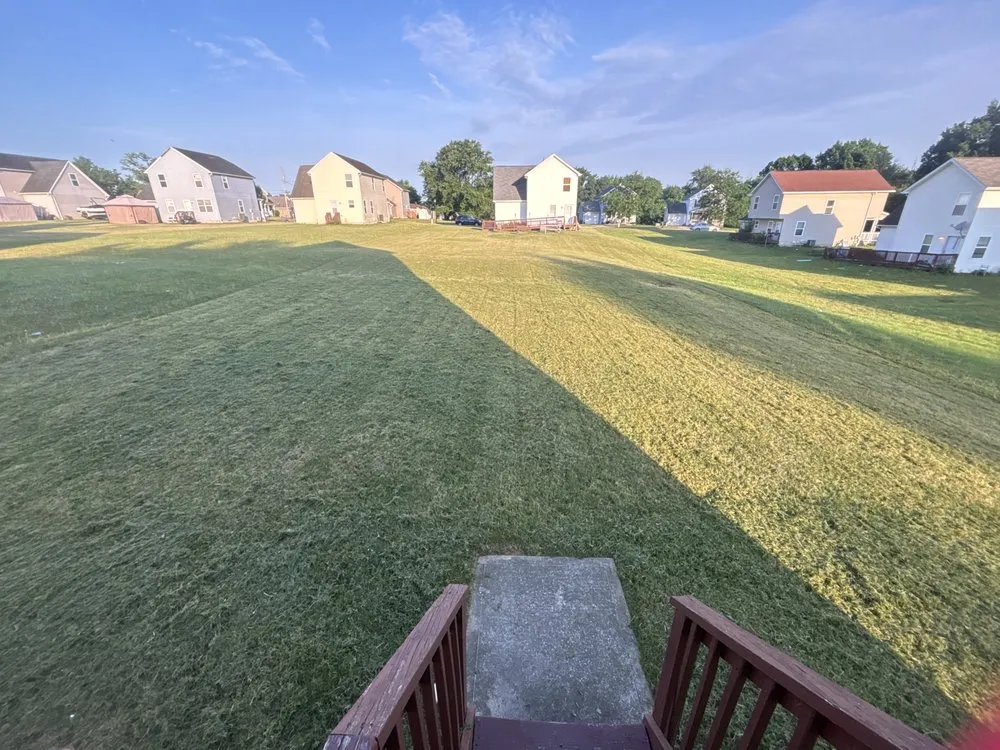 Top-rated lawn care service in Canton, OH by Richards Reliable Sources