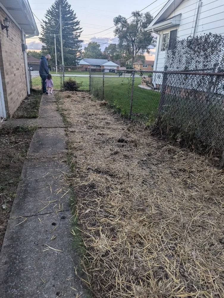 Reliable lawn mowing service for beautiful yards across Cleveland, OH - Richards Your Outdoor Connection