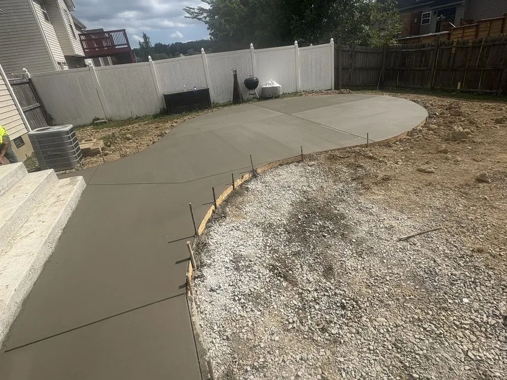 Expert lawn care service experts serving Cub Run, KY - Richardson Concrete Construction