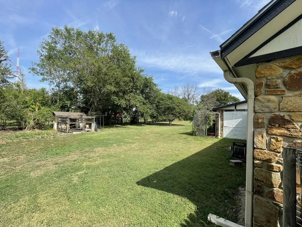 Top-rated yard maintenance in Owasso, OK - Richardson's Family Lawn Service