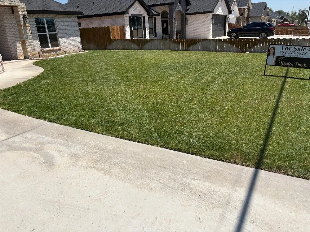 Trusted garden landscaping for year-round maintenance across Andrews, TX - Richardsons Lawn Service