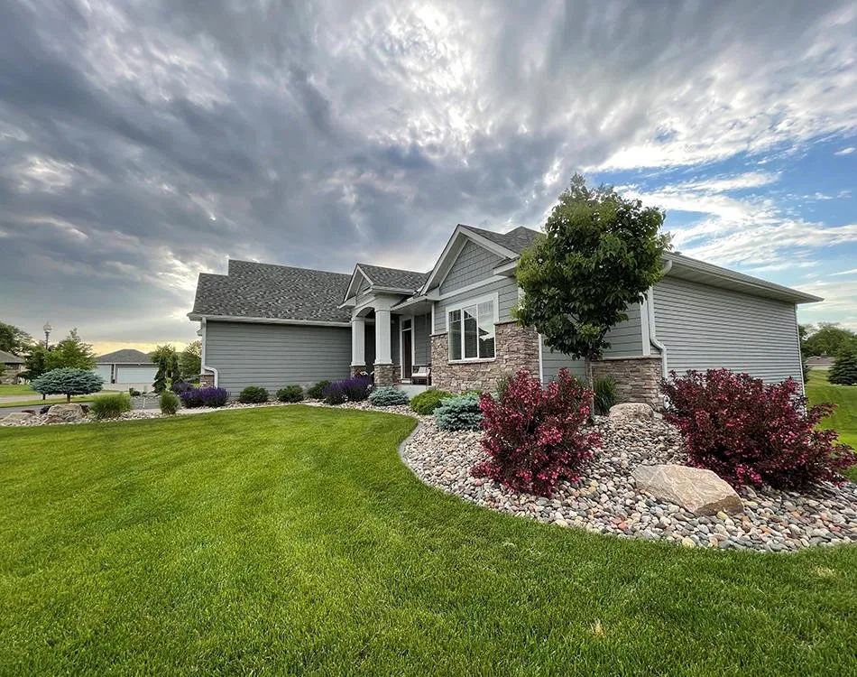 Affordable lawn mowing service in Zimmerman, MN - Richbergs Landscape