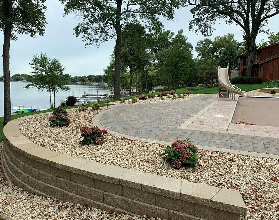 Professional lawn mowing service experts serving Zimmerman, MN - Richbergs Landscape