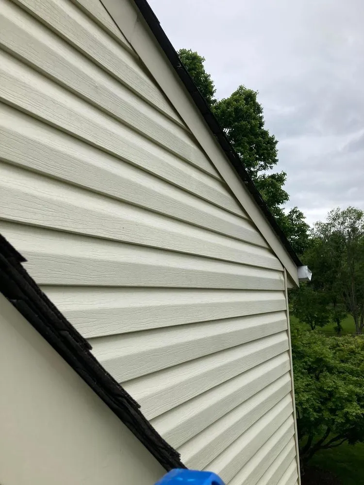 Professional outdoor landscaping in Walkersville, MD by Richie's Exterior Cleaning Service