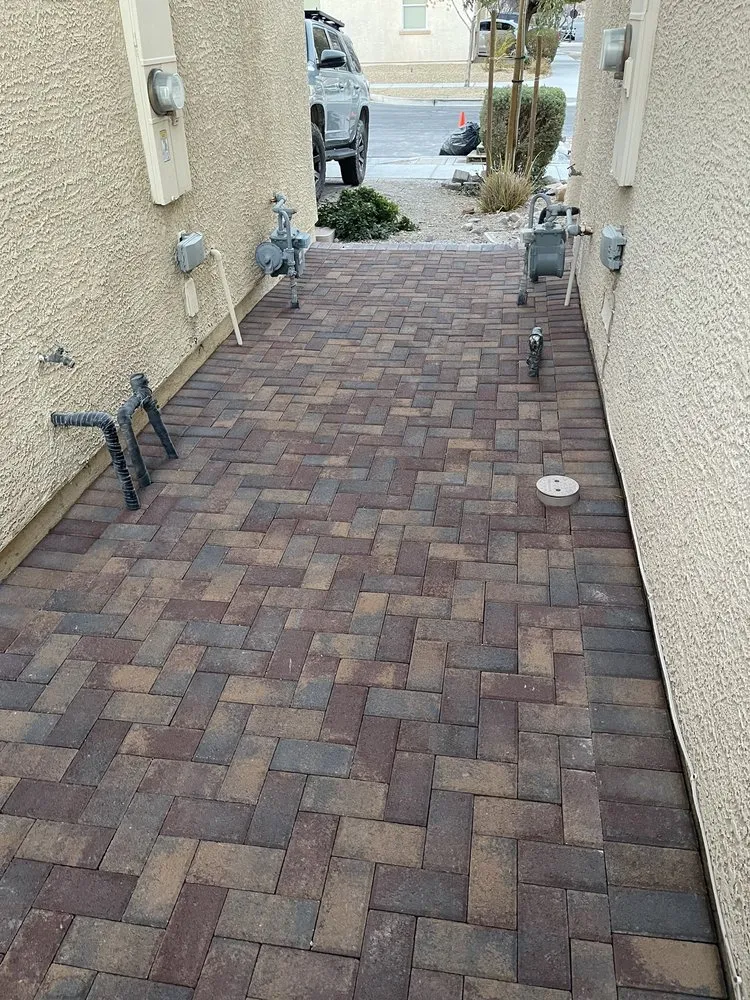 Affordable landscaping services experts serving Las Vegas, NV - Richie’s Maintenance and Landscape