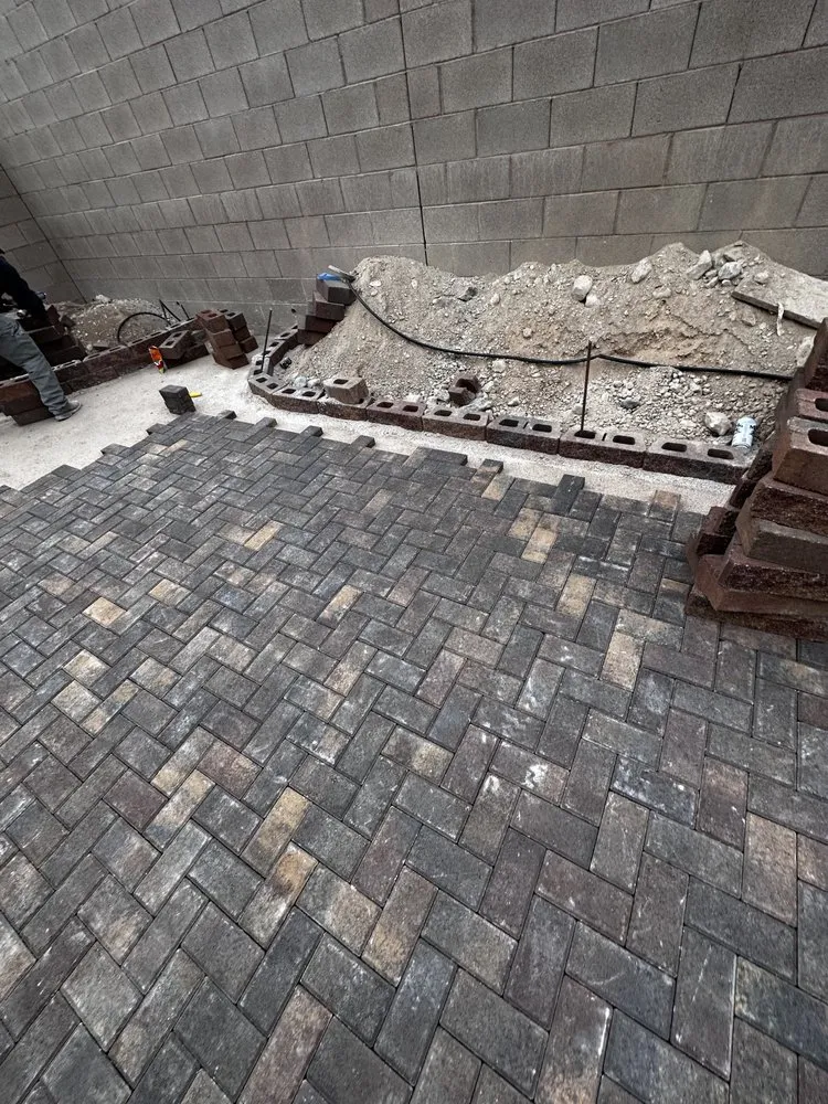 Affordable yard maintenance in Las Vegas, NV by Richie’s Maintenance and Landscape