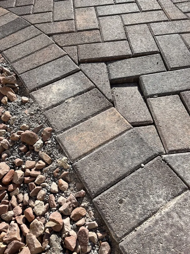 Expert lawn care service near you in Las Vegas, NV by Richie’s Maintenance and Landscape