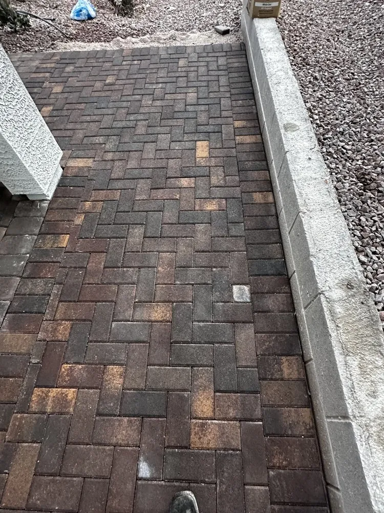 Affordable lawn mowing service experts serving Las Vegas, NV - Richie’s Maintenance and Landscape