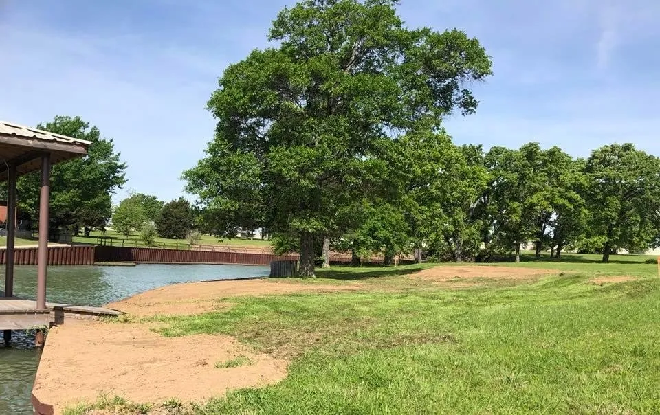Reliable lawn mowing service experts serving Streetman, TX - Richland Chambers Landscape & Irrigation