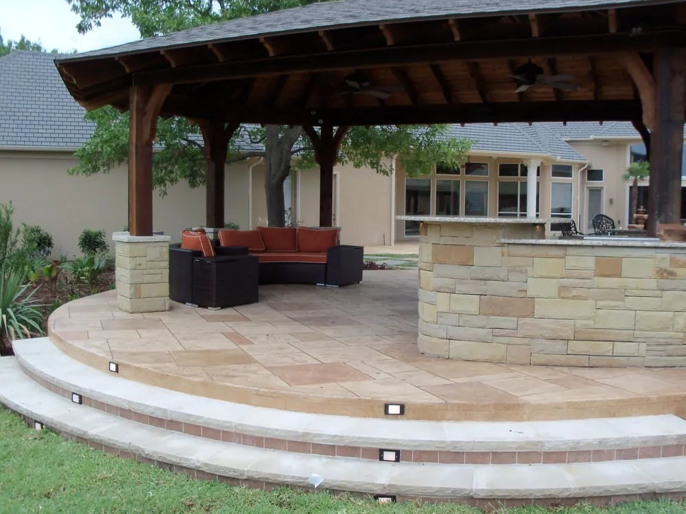 Trusted lawn care service experts serving Carrollton, TX - Richmond & Associates Landscaping