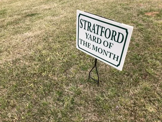 Rich’s Lawn Service Logo