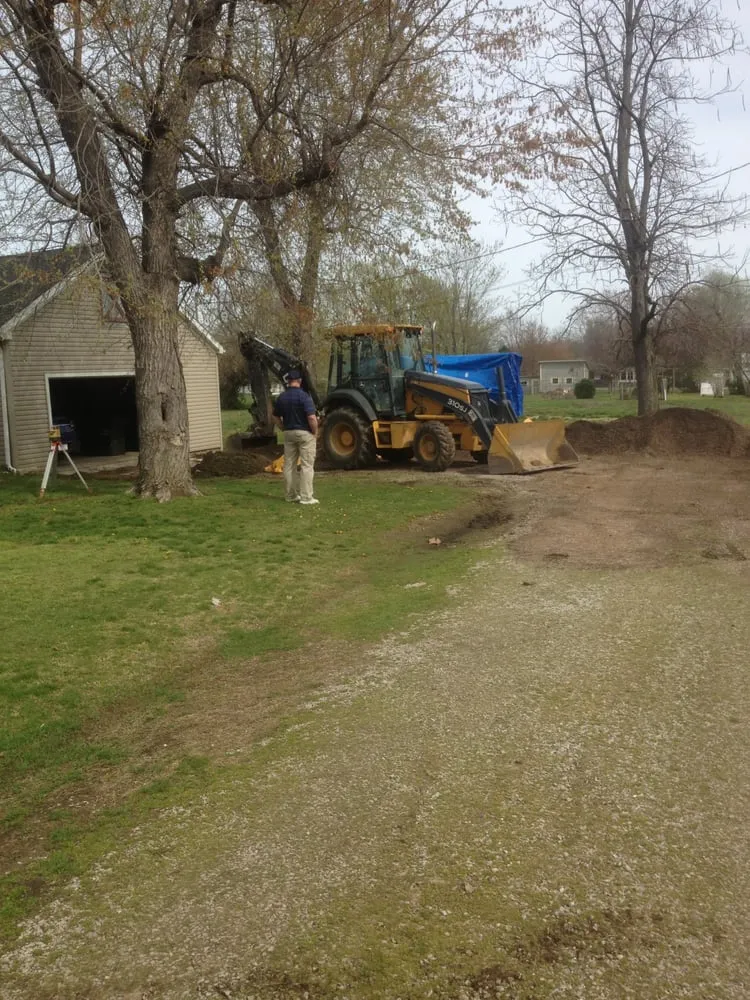 Reliable lawn care service in Newburgh, IN - Rich's Lawnscape