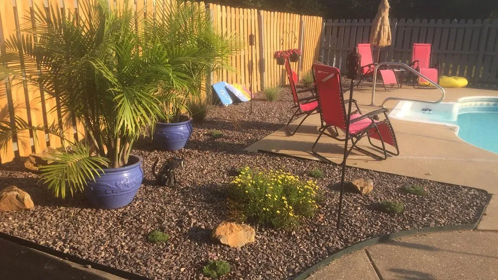 Top-rated yard cleanup service for homes across Newburgh, IN - Rich's Lawnscape