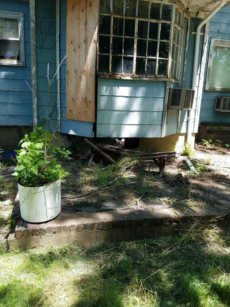 Trusted yard cleanup service experts serving Hillsdale, NJ - Rich's Services