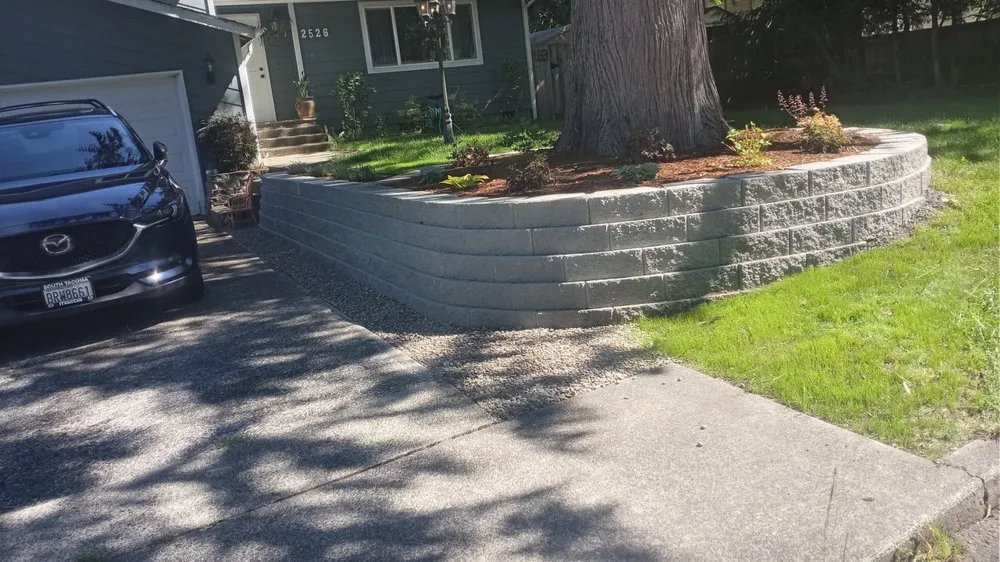 Local landscaping services for residential properties in Shelton, WA by Richy Mendoza Landscaping & Fence