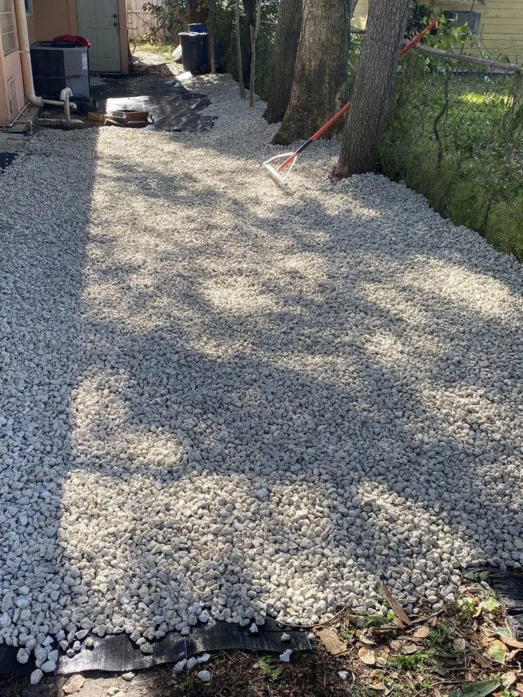 Custom lawn mowing service experts serving Carson, CA - Rick Landscape Maintenance