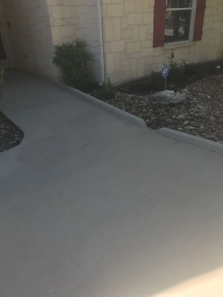 Expert landscape design for year-round maintenance in San Antonio, TX by Rick N Ralis Landscaping