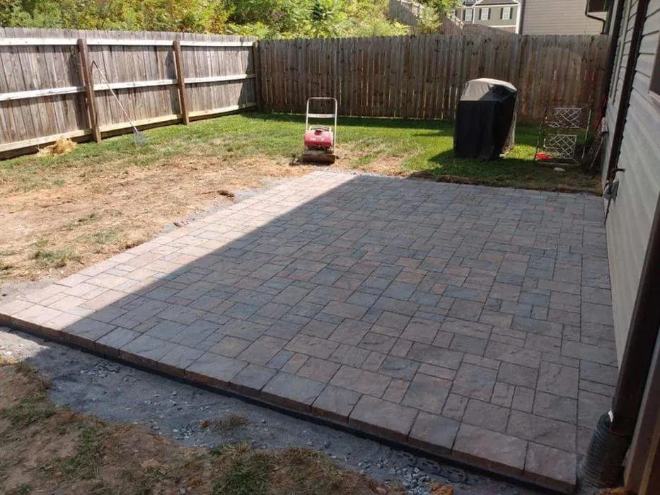 Professional yard cleanup service experts serving Bristol, TN - Rickard Landscaping