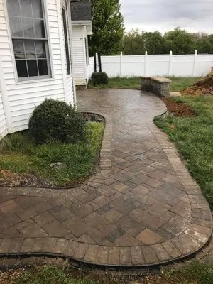 Rickard Landscaping Logo