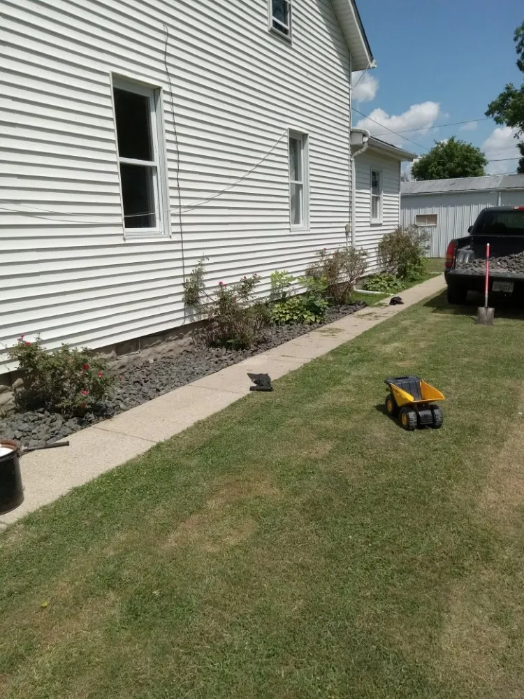 Professional yard cleanup service for year-round maintenance across Beckemeyer, IL - Ricketts Lawncare