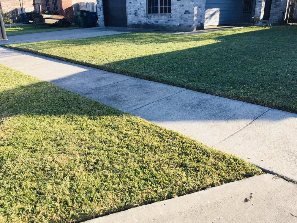 Affordable lawn care service in Corp Christi, TX by Ricks Lawn Care Service