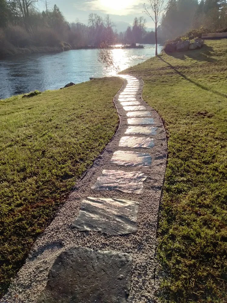 Professional garden landscaping for beautiful yards in Eugene, OR by Rick’s Lawn Care Services