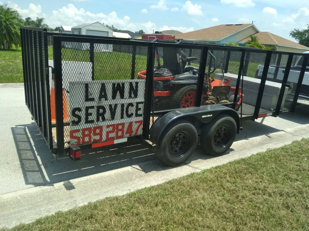 Expert yard cleanup service near you in Bartow, FL by Rick's Lawn service