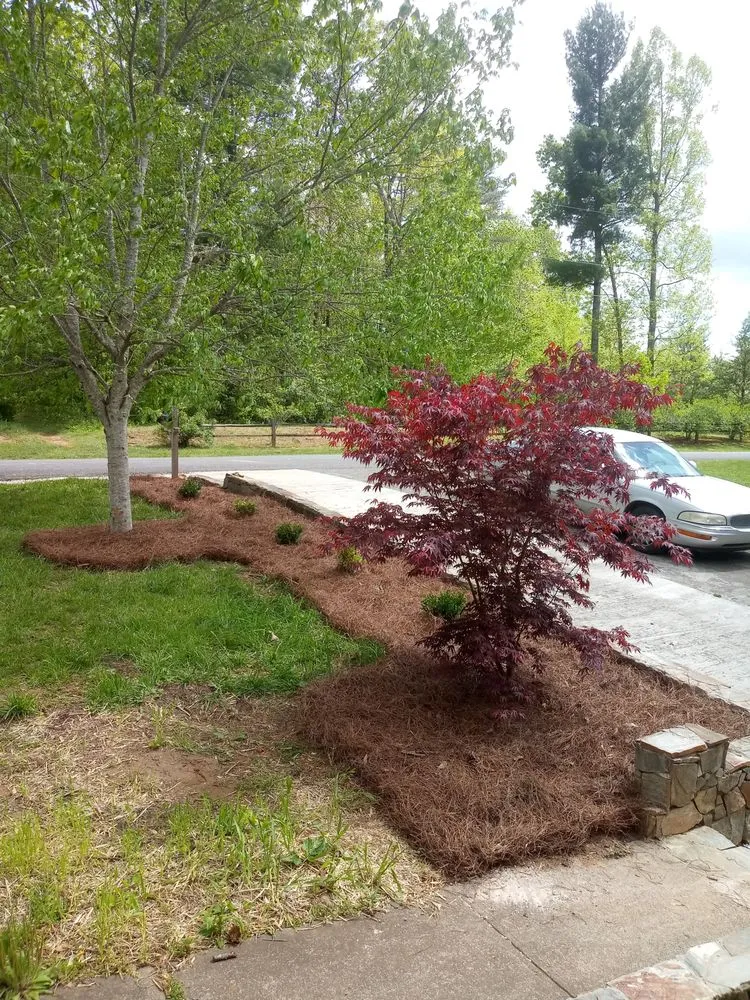 Custom garden landscaping experts serving King, NC - Ricks Lawncare