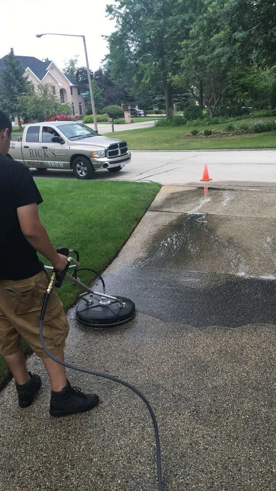 Trusted residential landscaping in Aurora, IL - Rick's Mulch And Snow