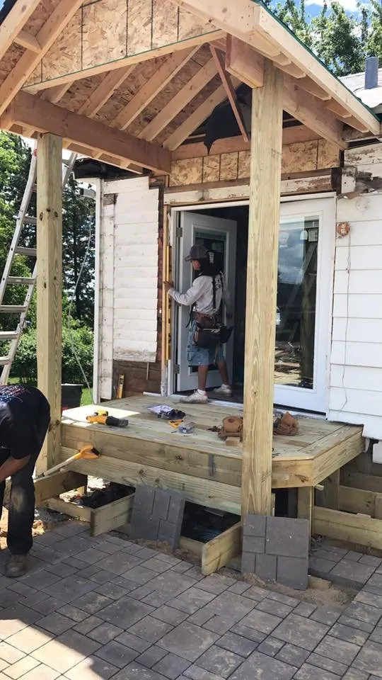 Top-rated landscaping services experts serving Aurora, IL - Rick's Mulch And Snow