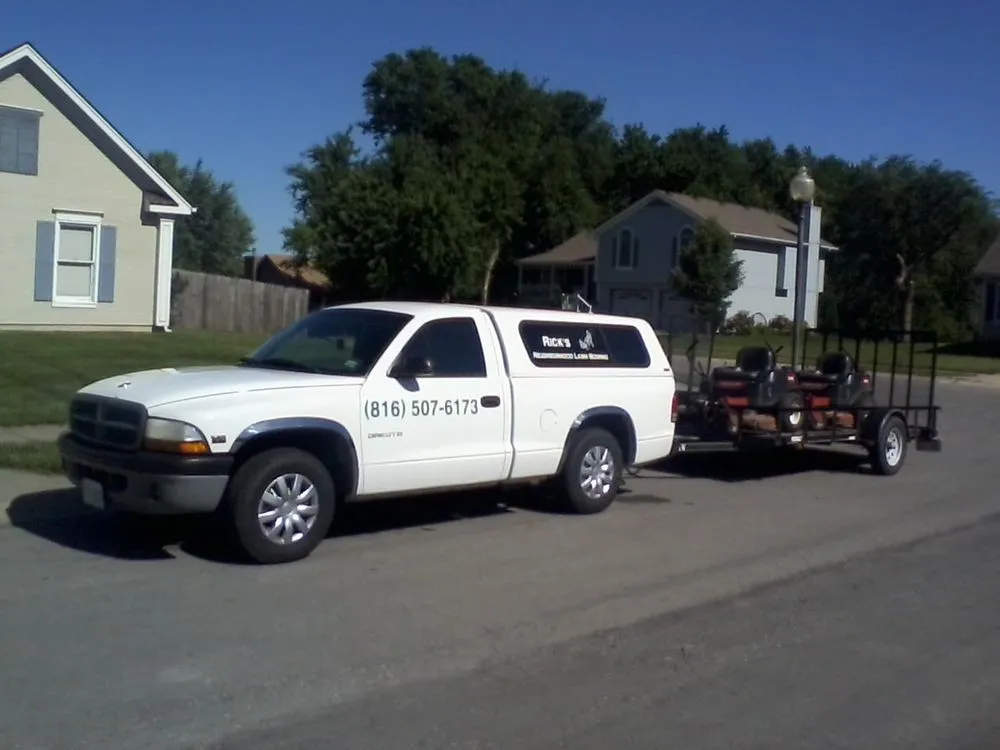 Reliable yard maintenance with custom design across Kearney, MO - Rick's Neighborhood Lawn Mowing