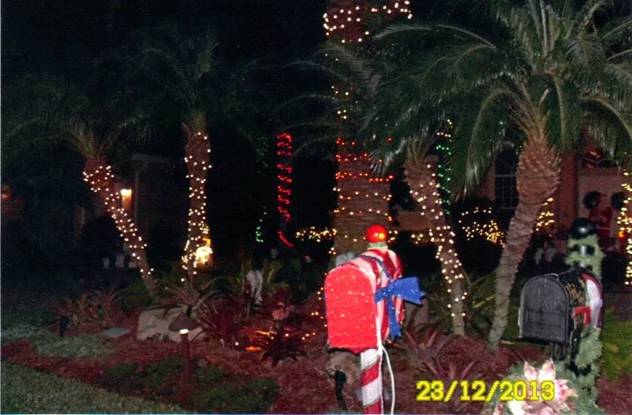 Trusted lawn mowing service for outdoor upgrades across Coral Springs, FL - Rick's Tree And Landscaping Services